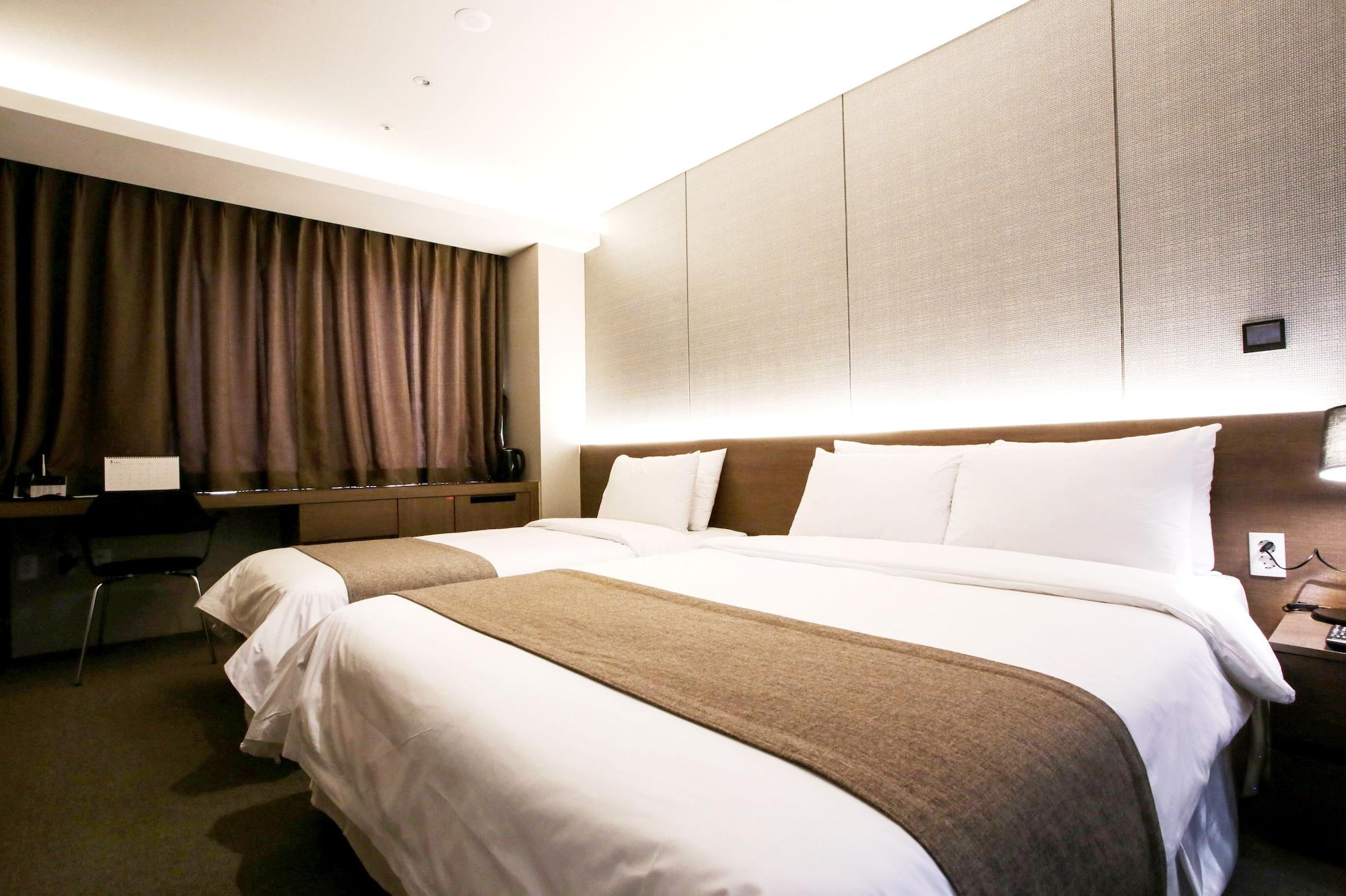 יונגין M Stay Hotel Gyeonggi Giheung מראה חיצוני תמונה