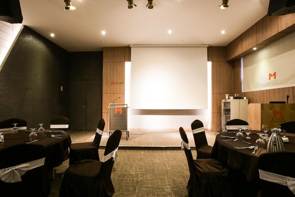 יונגין M Stay Hotel Gyeonggi Giheung מראה חיצוני תמונה