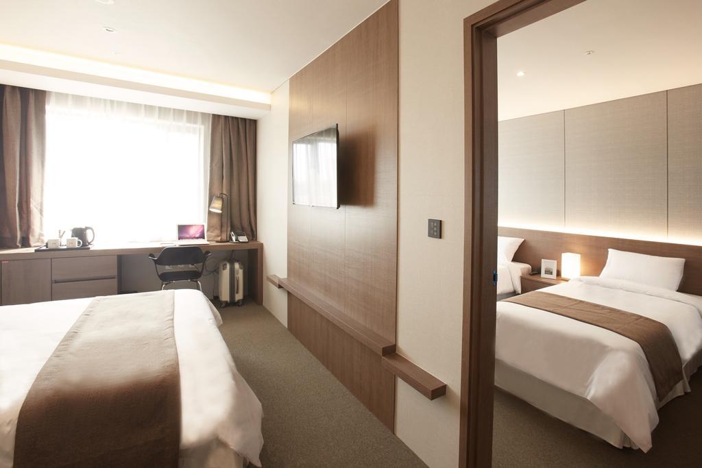 יונגין M Stay Hotel Gyeonggi Giheung מראה חיצוני תמונה