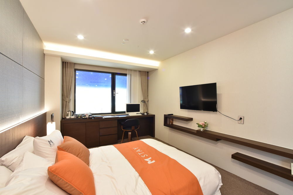 יונגין M Stay Hotel Gyeonggi Giheung מראה חיצוני תמונה