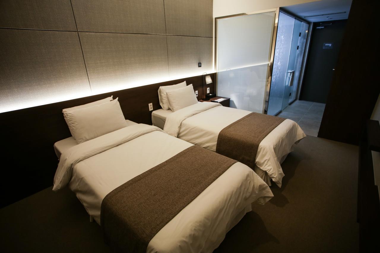 יונגין M Stay Hotel Gyeonggi Giheung מראה חיצוני תמונה