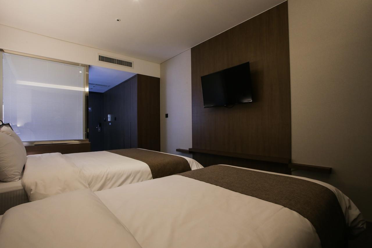 יונגין M Stay Hotel Gyeonggi Giheung מראה חיצוני תמונה